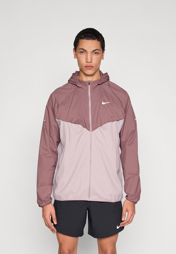 Nike Performance M NK UV RPL STRIDE JACKET - Running jacket - tattoo/light violet ore/reflective silver-coloured