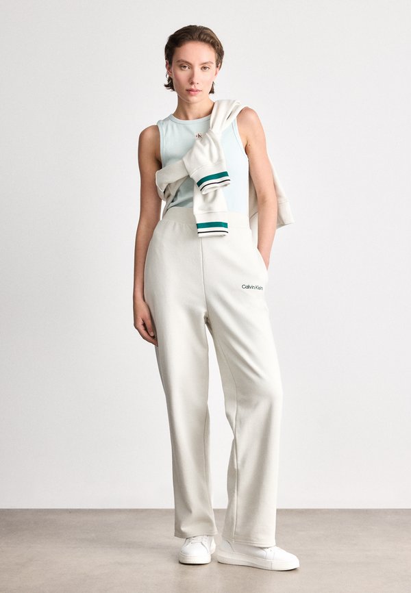 Calvin Klein STRAIGHT LEG