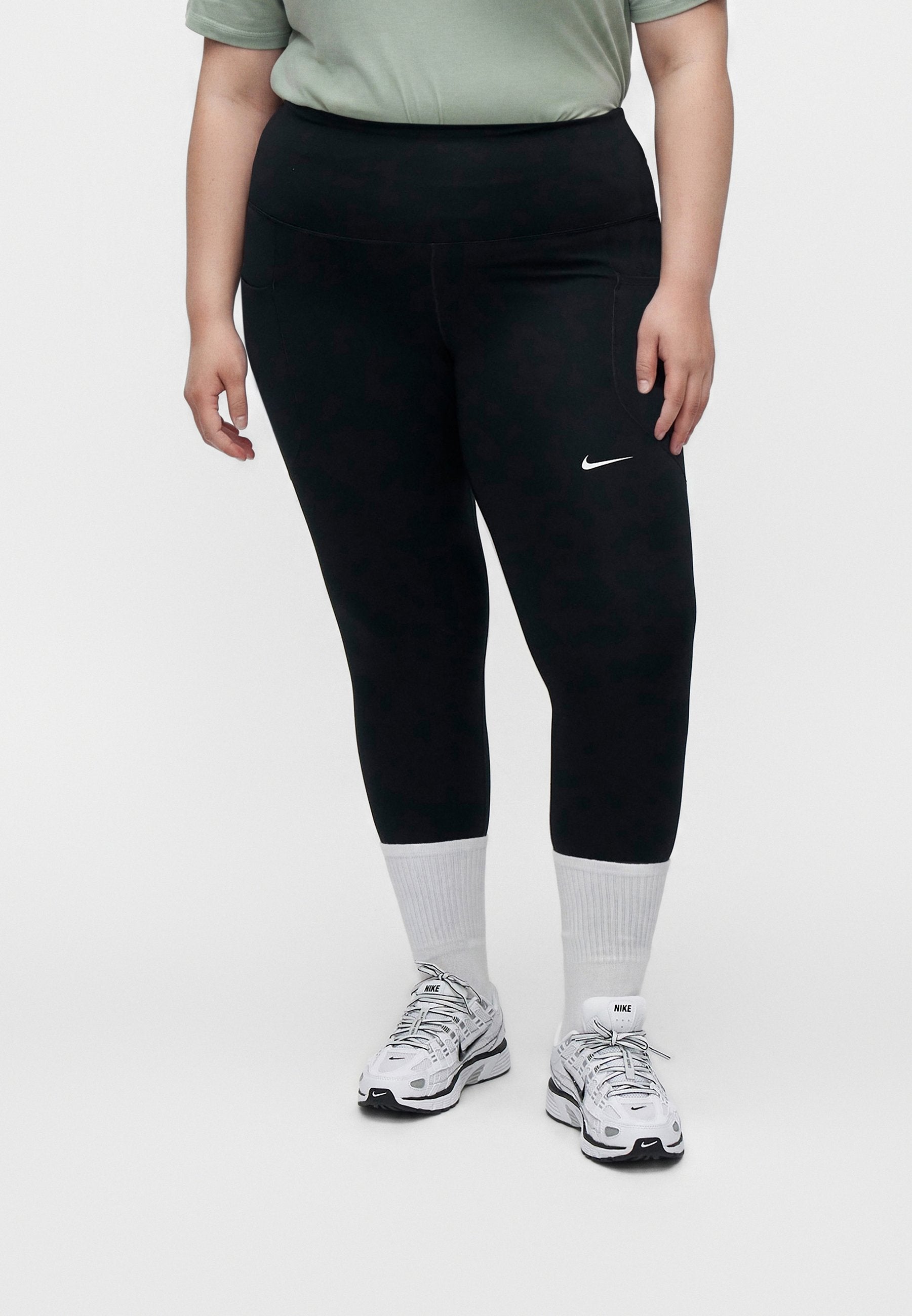 Nike Performance