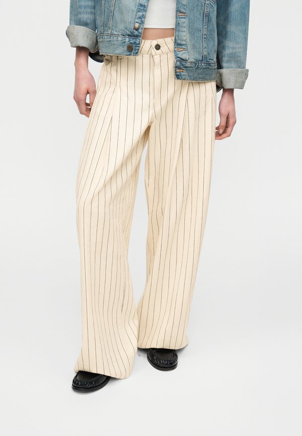 Guess Jeans PLEATED EXTRA WIDE LEG