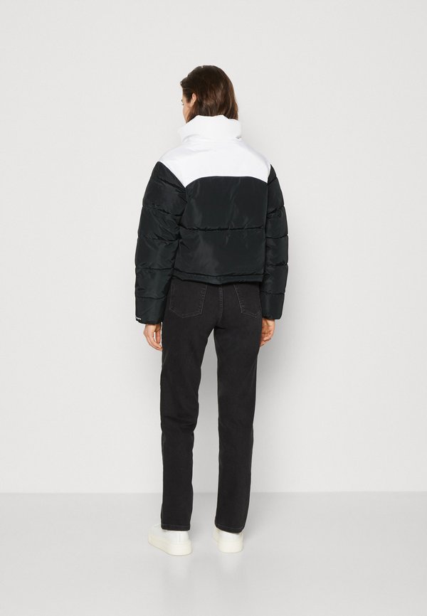 Calvin Klein Jeans CROPPED PUFFER