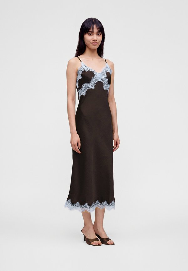 Vero Moda VMJULIE SINGLET DRESS - Cocktail dress / Party dress - chocolate torte