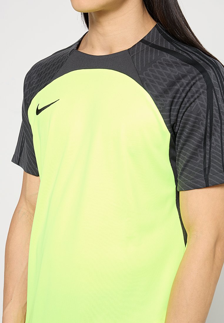 Nike Performance SLIM FIT