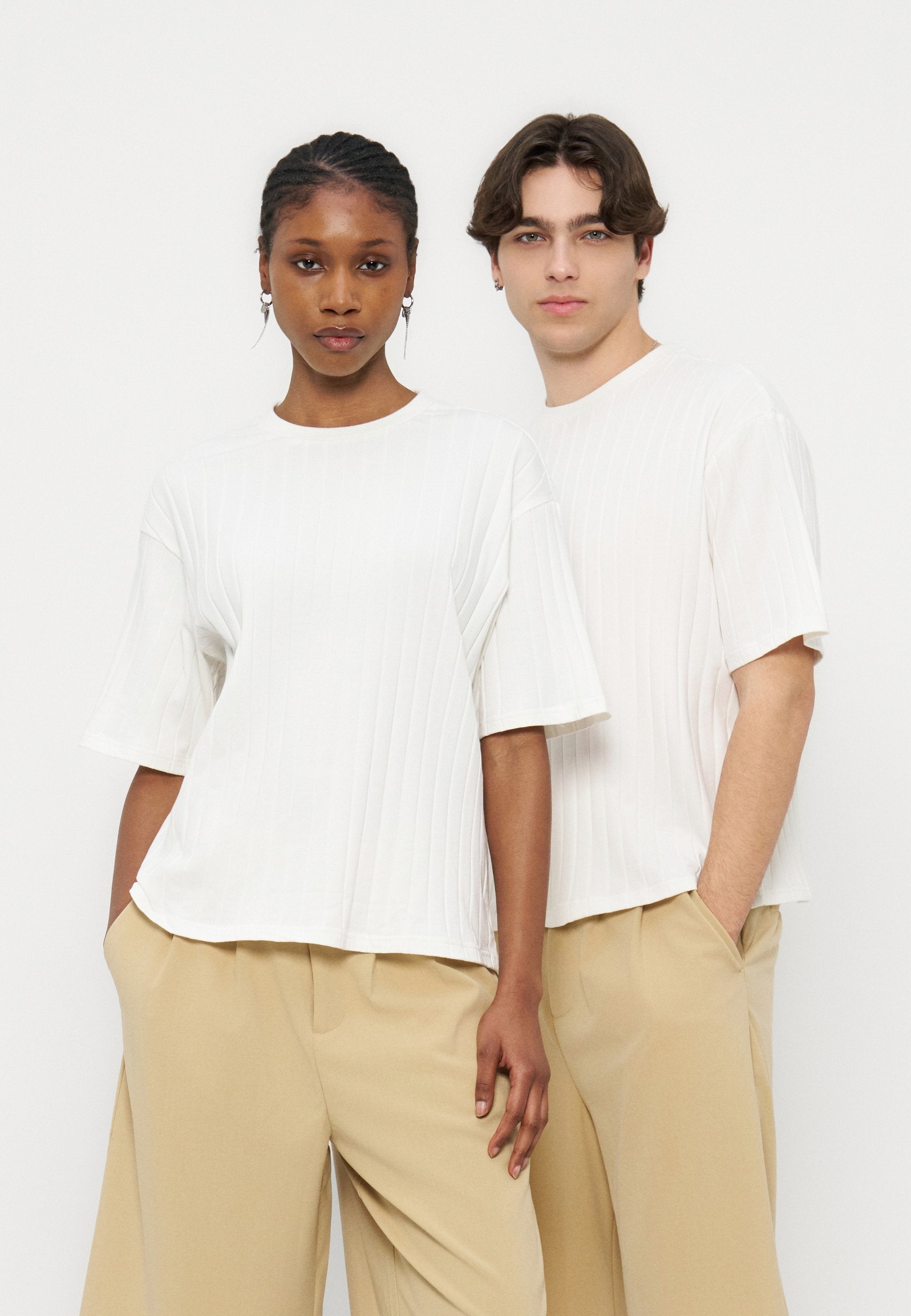 YOURTURN TAILORED BAGGY SHORTS