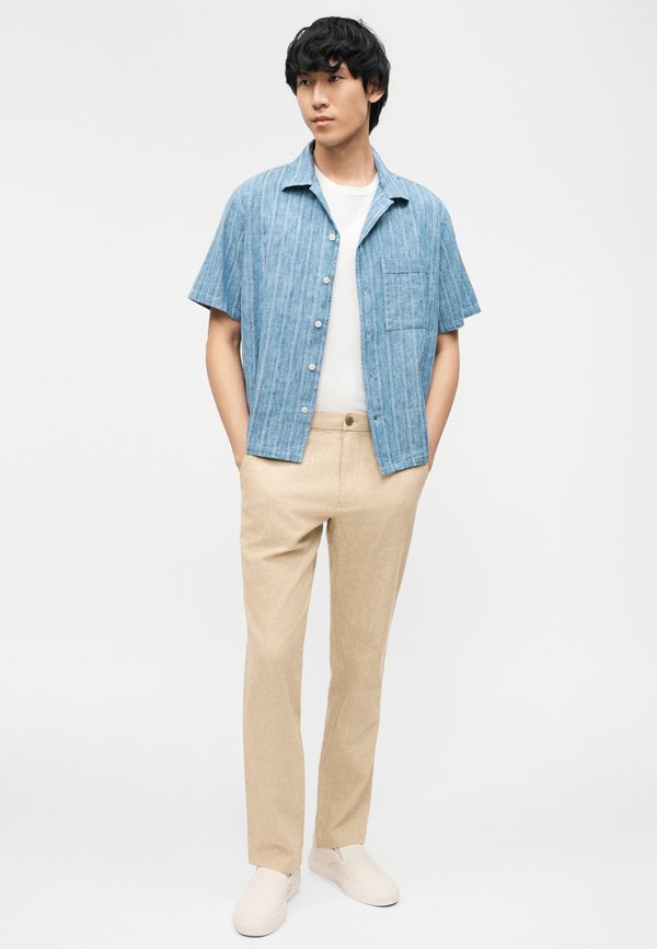 GAP STRAIGHT
