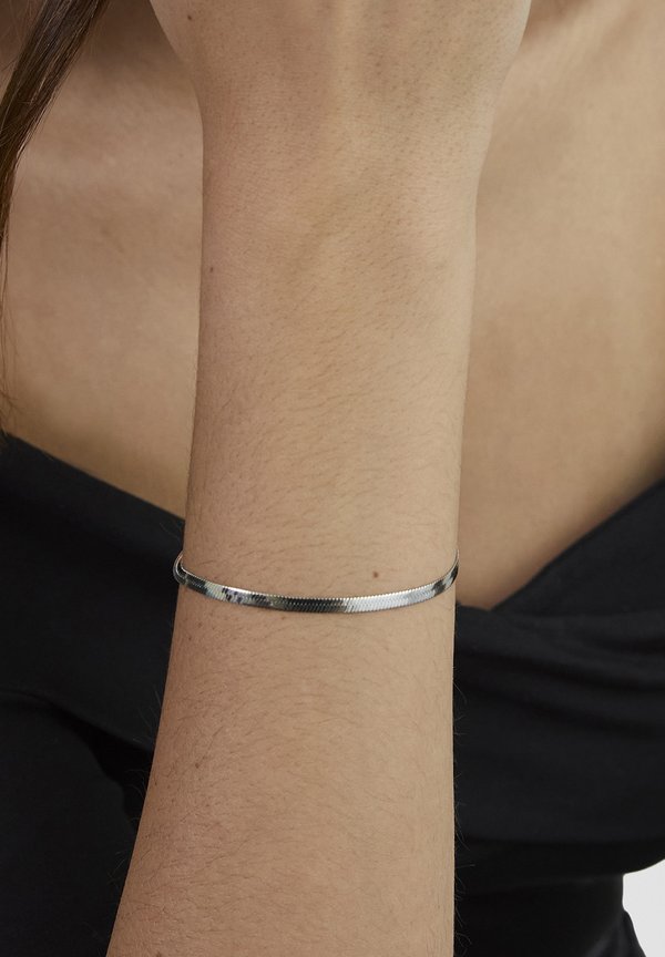 s.Oliver SLEEK - Bracelet - metal