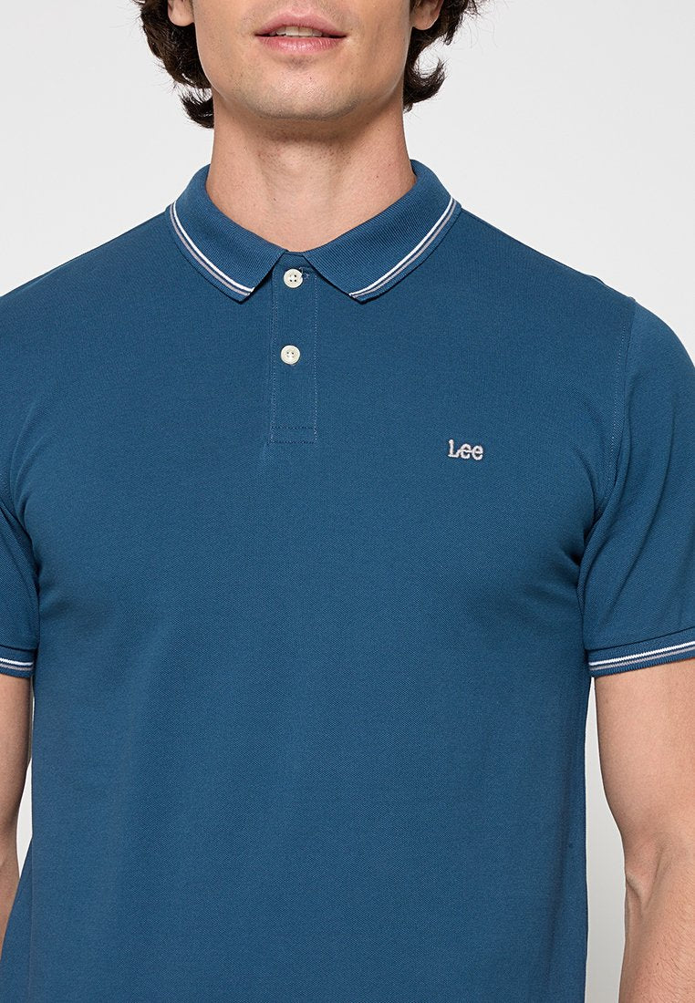 Lee