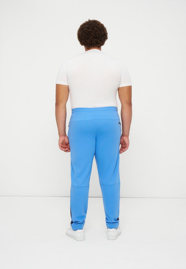 EA7 Emporio Armani