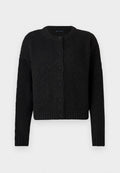 Schwarze, gestrickte Strickjacke mit strukturiertem Zickzackmuster, rundem Ausschnitt, Knopfverschluss und gerippten Bündchen und Saum. Schlichtes und klassisches Design.