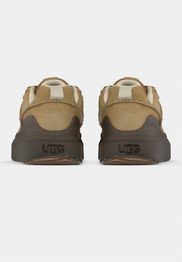UGG HERITAGE UTILITY KNOLL
