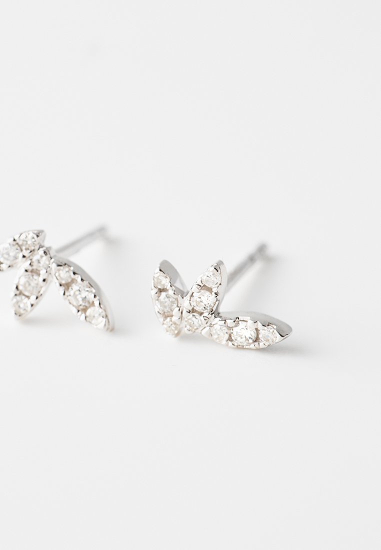 Le Diamantaire PRETTY WINGS 0.08 CT DIAMOND