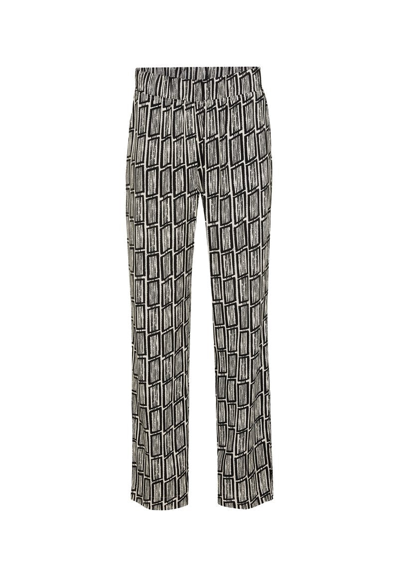 Schwarz-weiße Hose mit einem rechteckigen Gittermuster und einem elastischen Bund, flach vor einem weißen Hintergrund dargestellt.