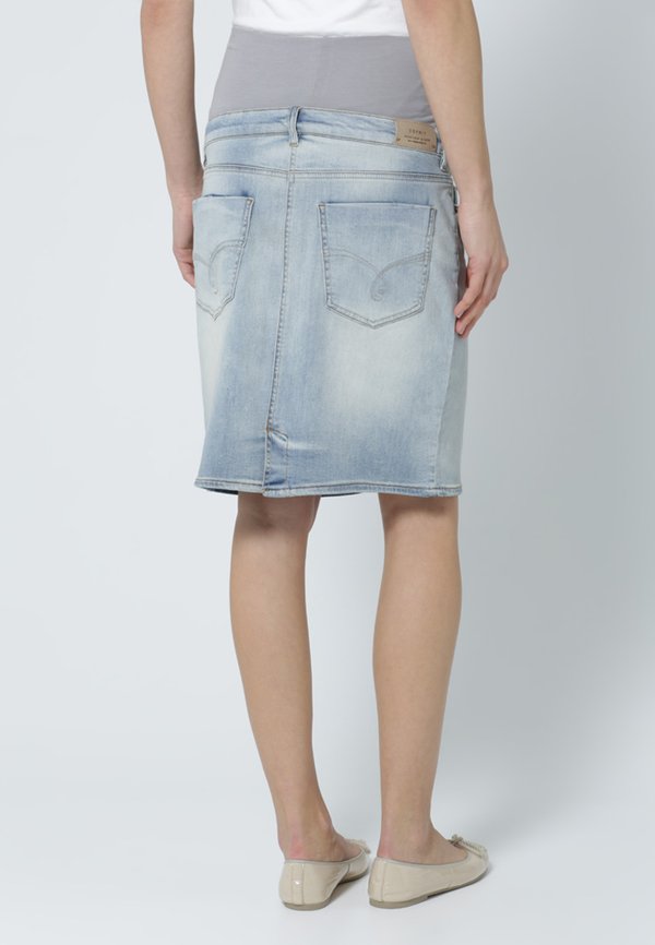 Esprit Maternity