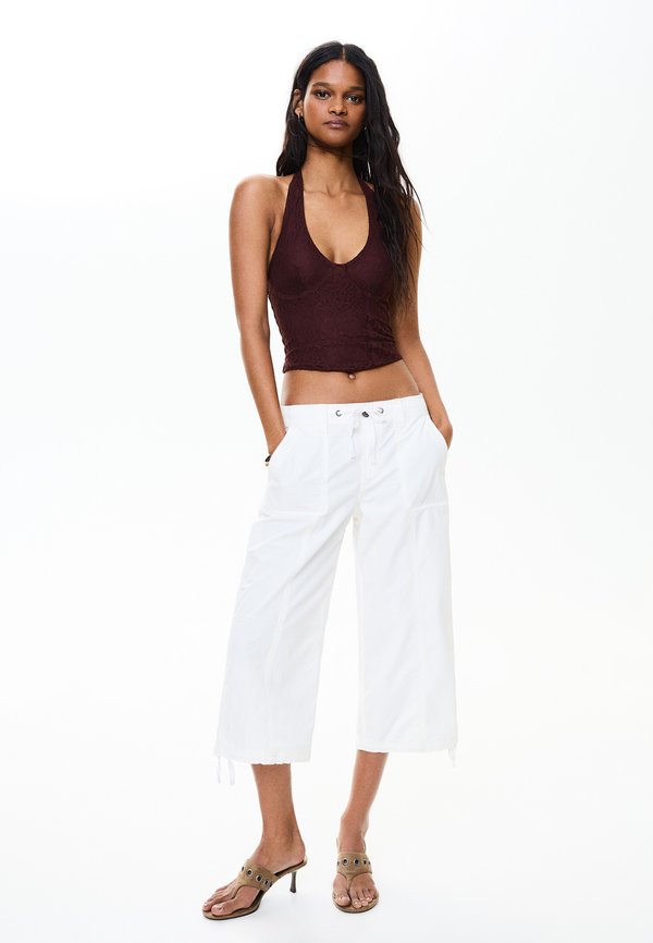 Bershka HALTER WITH LACE - CORSET TOP - Blouse - bordeaux