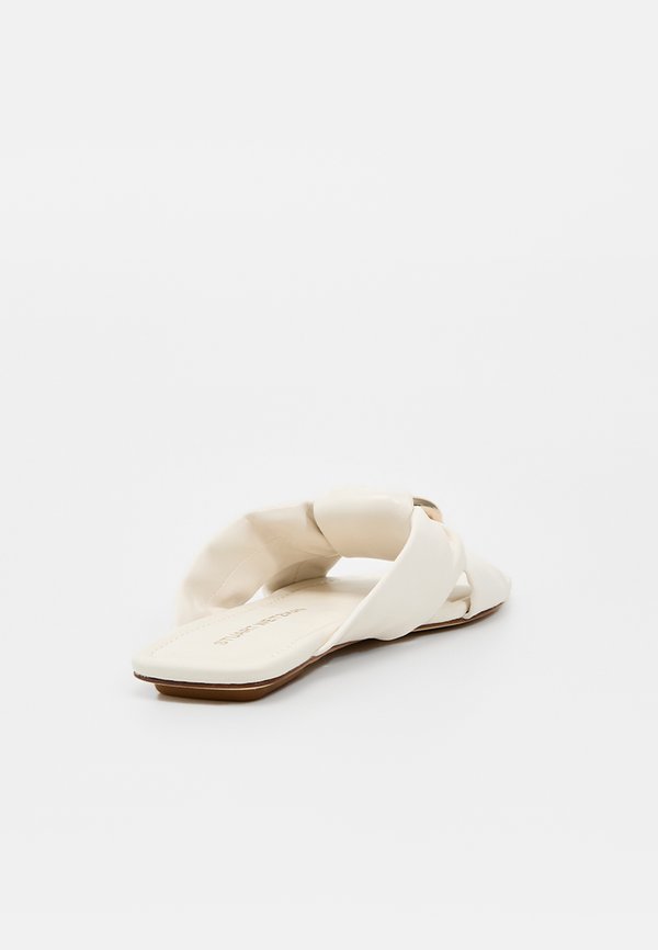 Stuart Weitzman CECE