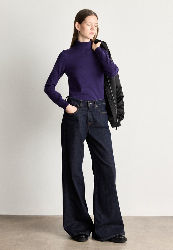 Tommy Jeans  ESSENTIAL SWEATER