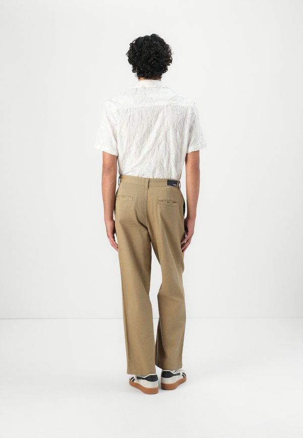 Jack & Jones Classic wide leg fit