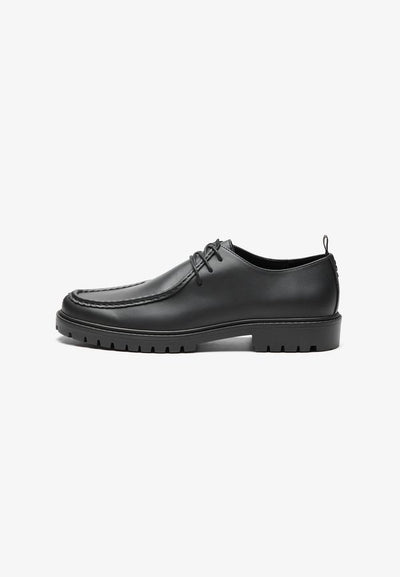 Pier One by Zalando