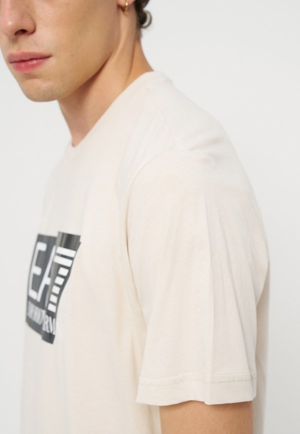 EA7 Emporio Armani