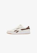 Reebok REEBOK COURT ADVANCE-WHITE . - Training shoe - chalk formalbrown gum