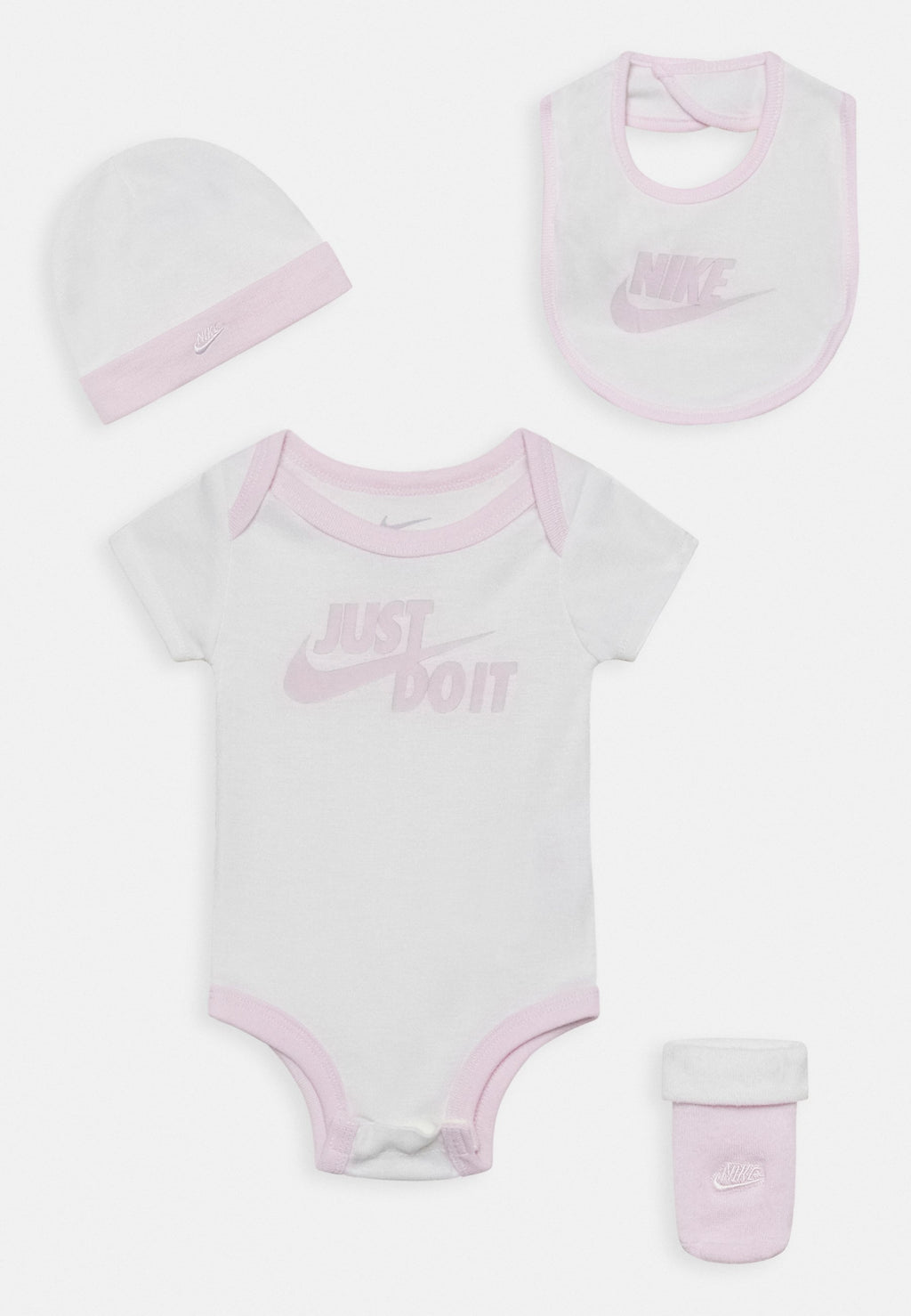 Nike Sportswear 8 PIECE GIFT SET