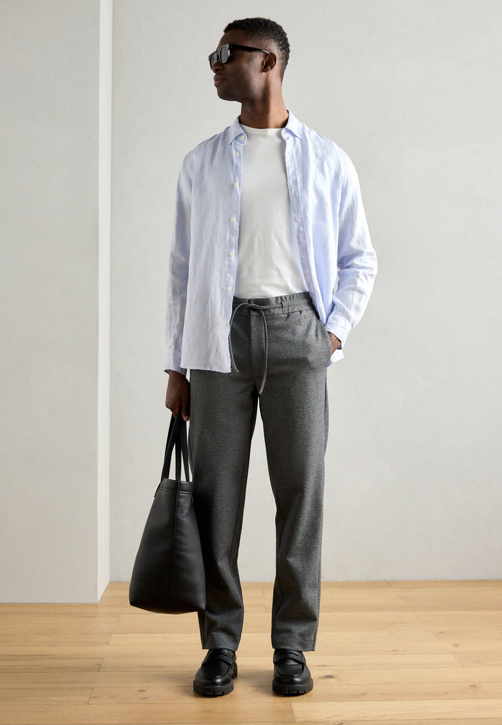 SUPERFLEX RELAXED FIT PANTS Media 2