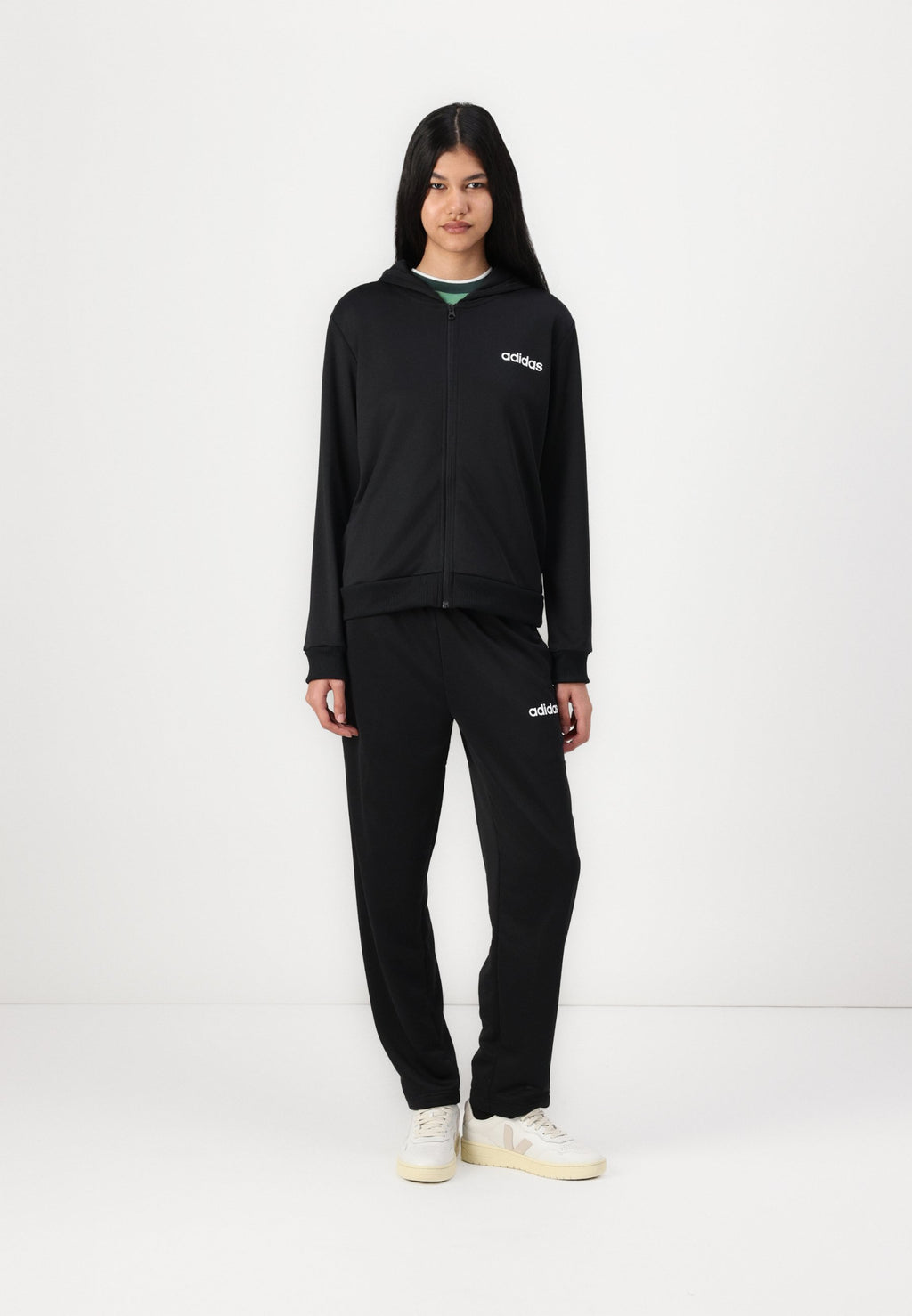 adidas Sportswear ESSENTIALS LINEAR