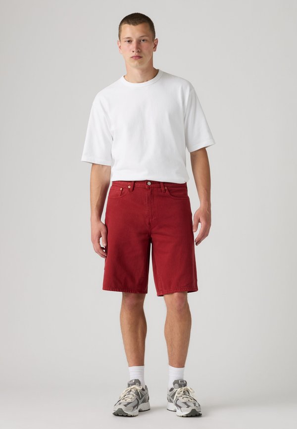Levi's® WORLD CUP FOOTBALL 478® BAGGY - Denim shorts - red