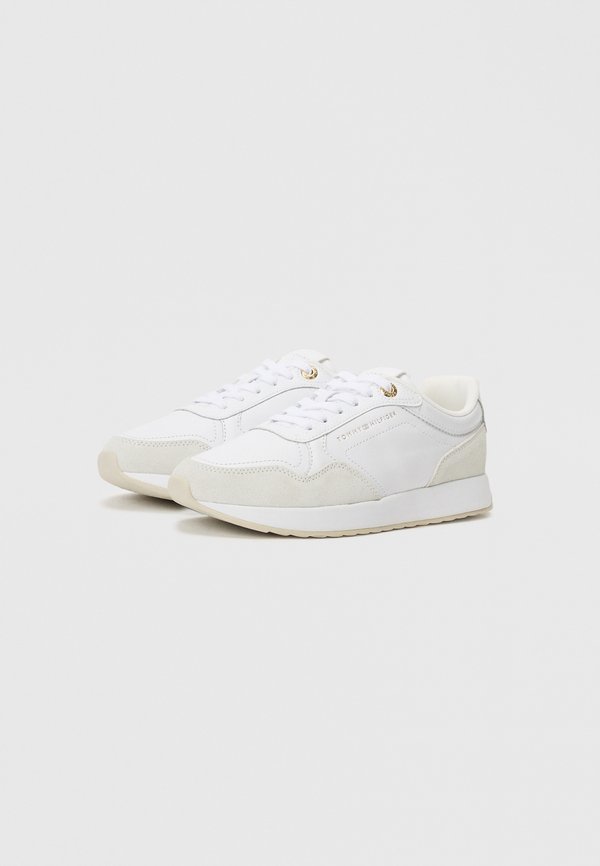 Tommy Hilfiger EMBOSSED TH MONOGRAM LEATHER TRAINERS