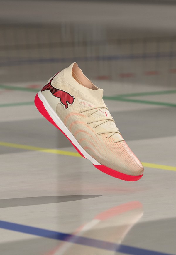 Puma FUTURE 9 MATCH IT - Indoor football boots - sugared almond/white/ultra red/black