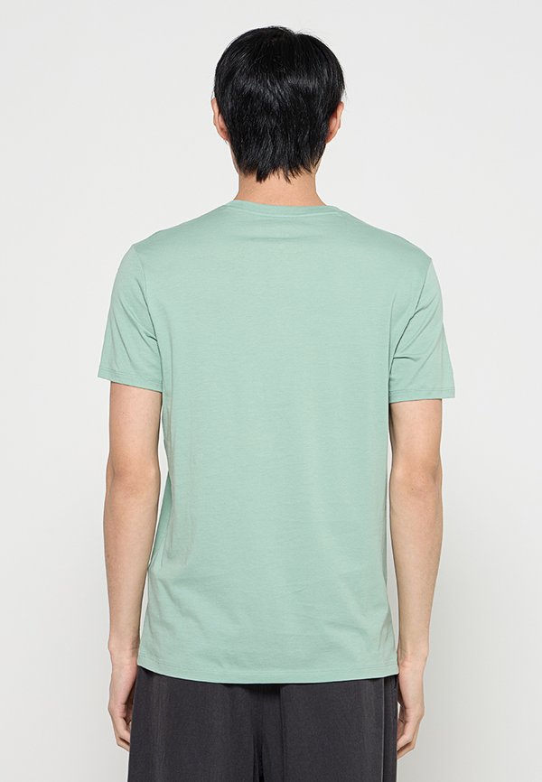Armani Exchange SLIM FIT