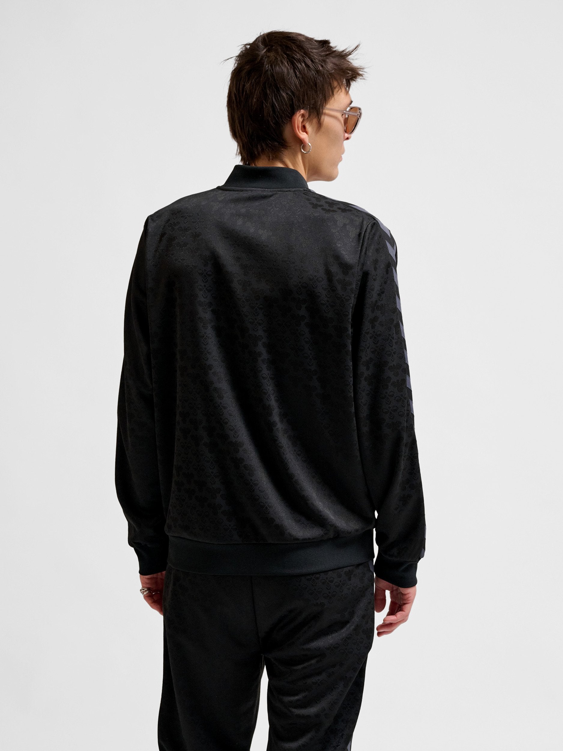 Hummel ARCHIVE REGULAR JACKET