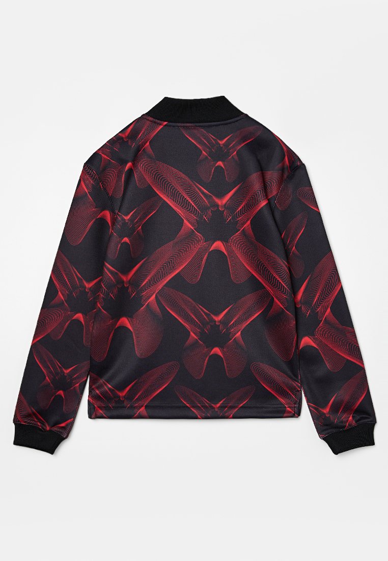 Nike Performance
