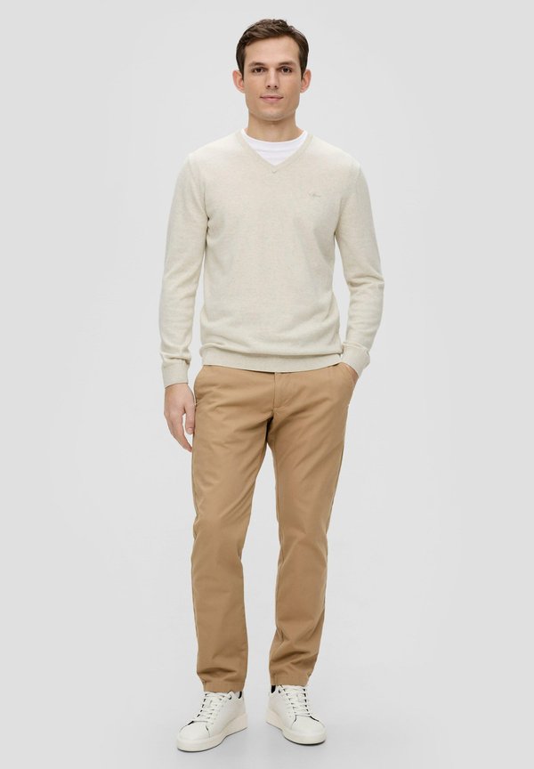 s.Oliver MIT LOGOSTICKERE - Jumper - wollweiß