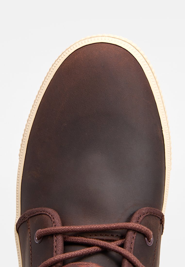 TOMS CARLO