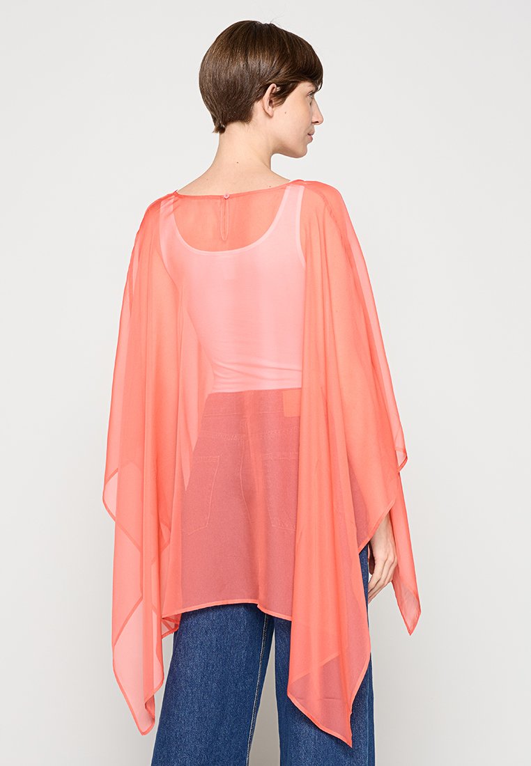 comma Cape Media 2