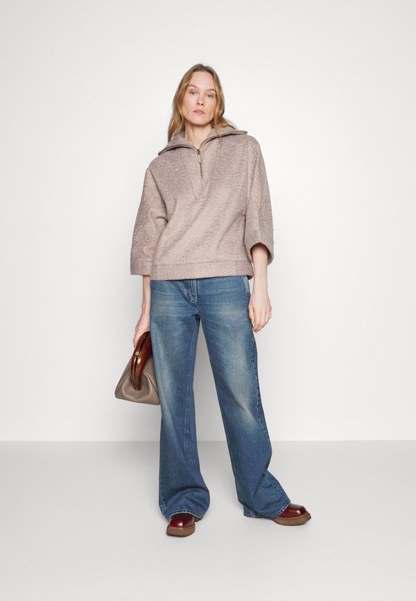 TOMMAZO OVERSIZED CROP