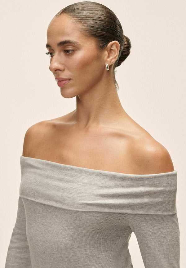 Casall OFF SHOULDER