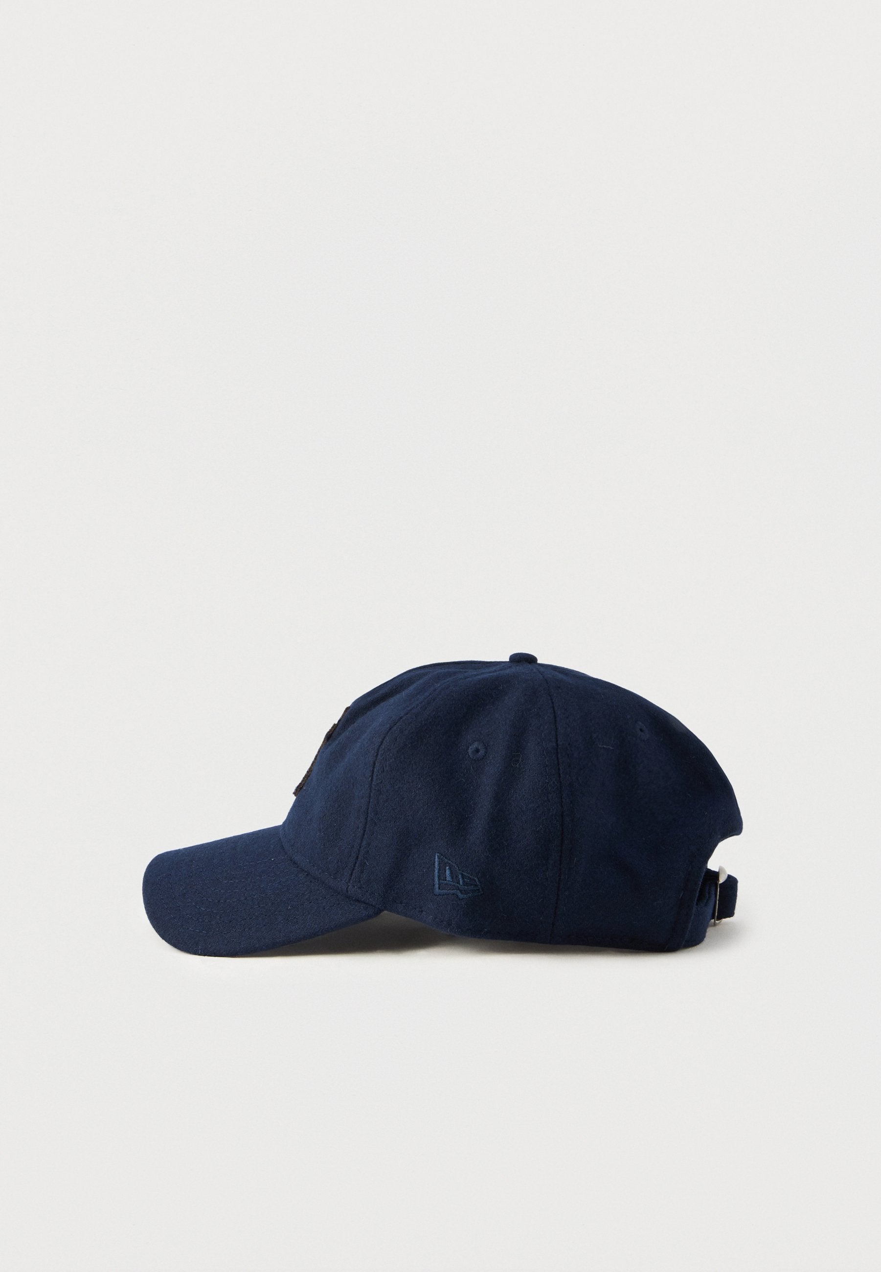New Era TWENTY MELTON LUXE UNISEX