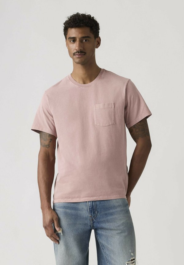 Levi's® RELAXED POCKET TEE - Basic T-shirt - garment dye fa- pinks