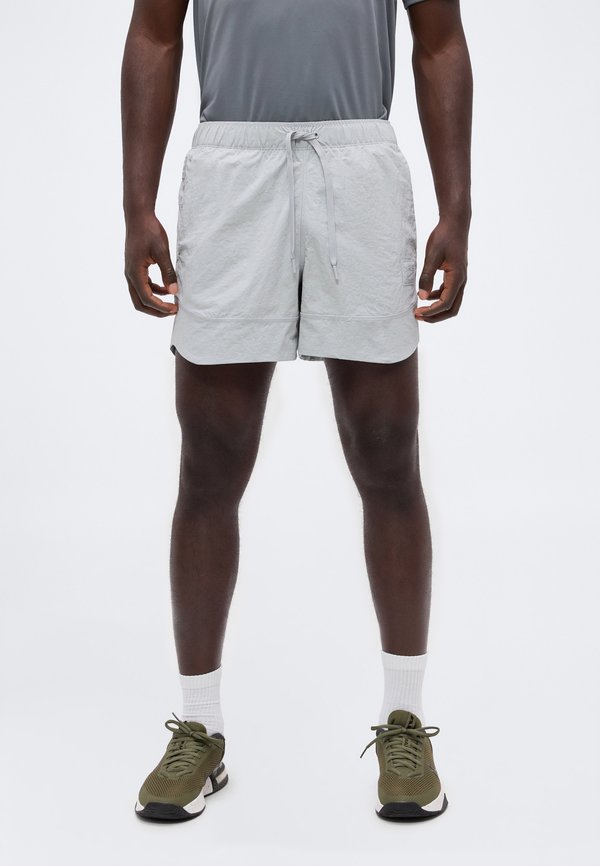 Nike Performance SHORT - Sports shorts - light smoke grey
