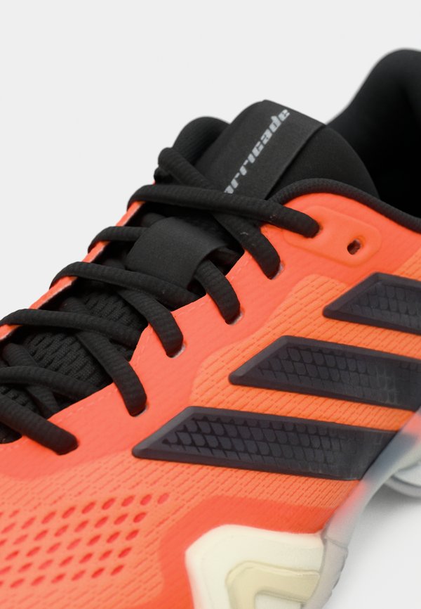 adidas Performance BARRICADE 14