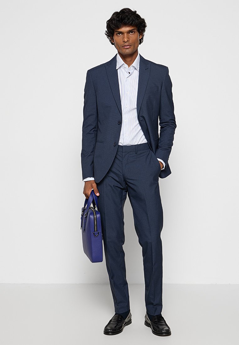 Michael Kors SLIM FIT