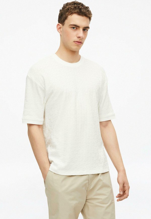s.Oliver T-SHIRT - Basic T-shirt - creme