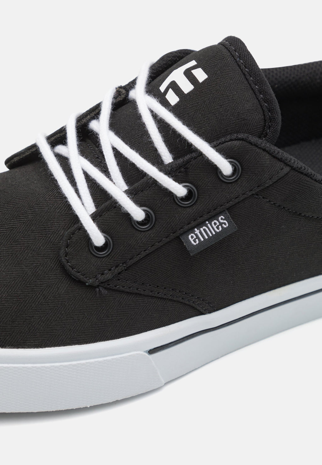 Etnies