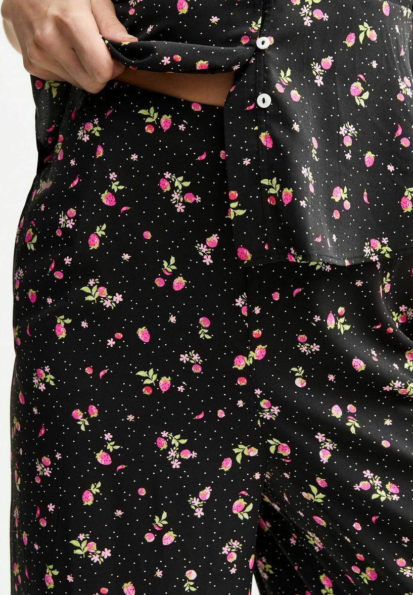 New Look FLORAL PRINT CROPPED