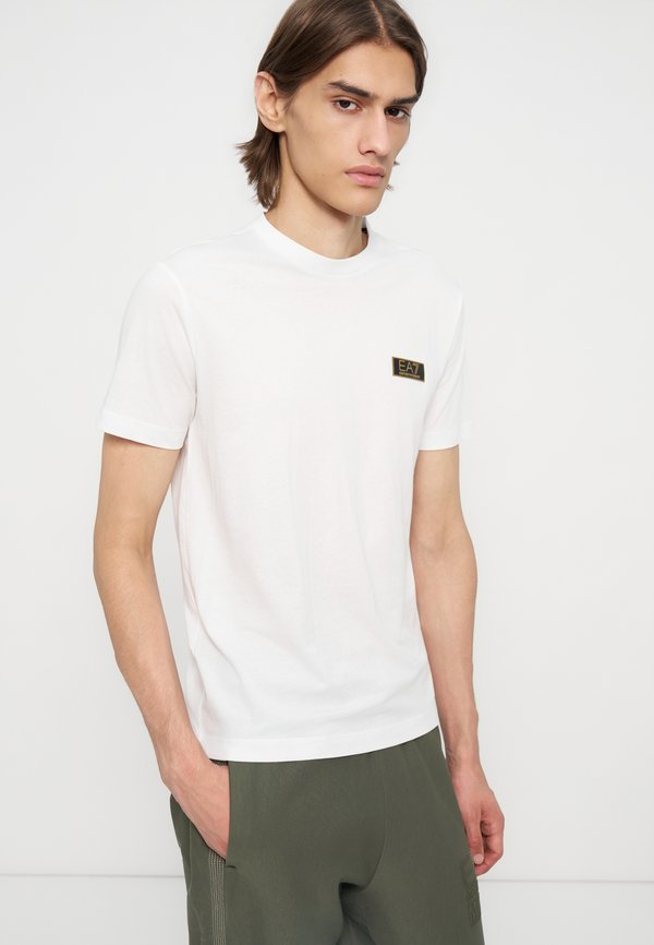 EA7 Emporio Armani