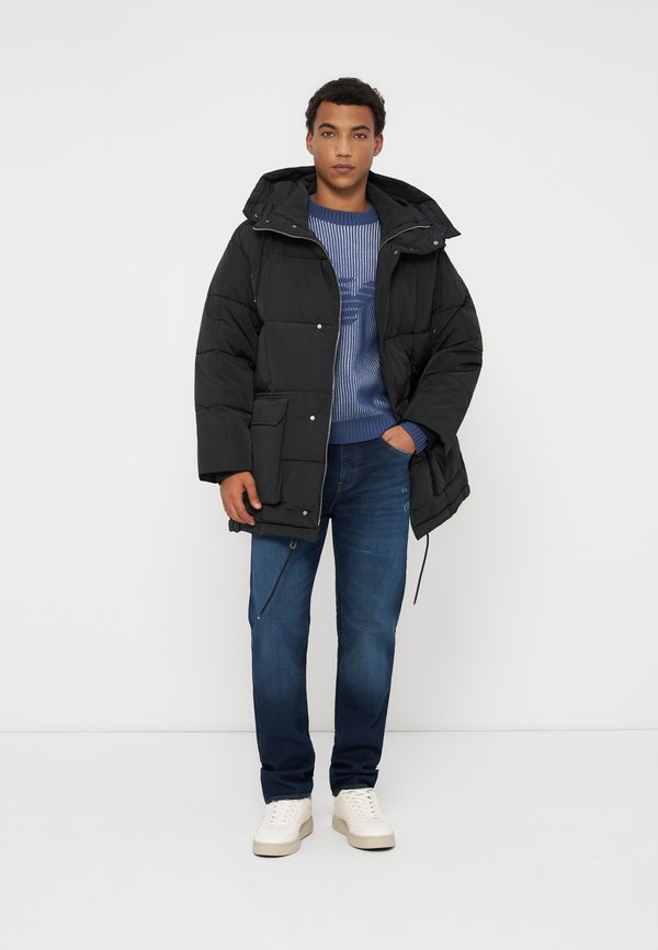 Armani Exchange