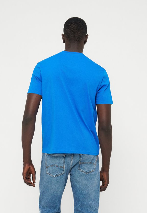 Armani Exchange