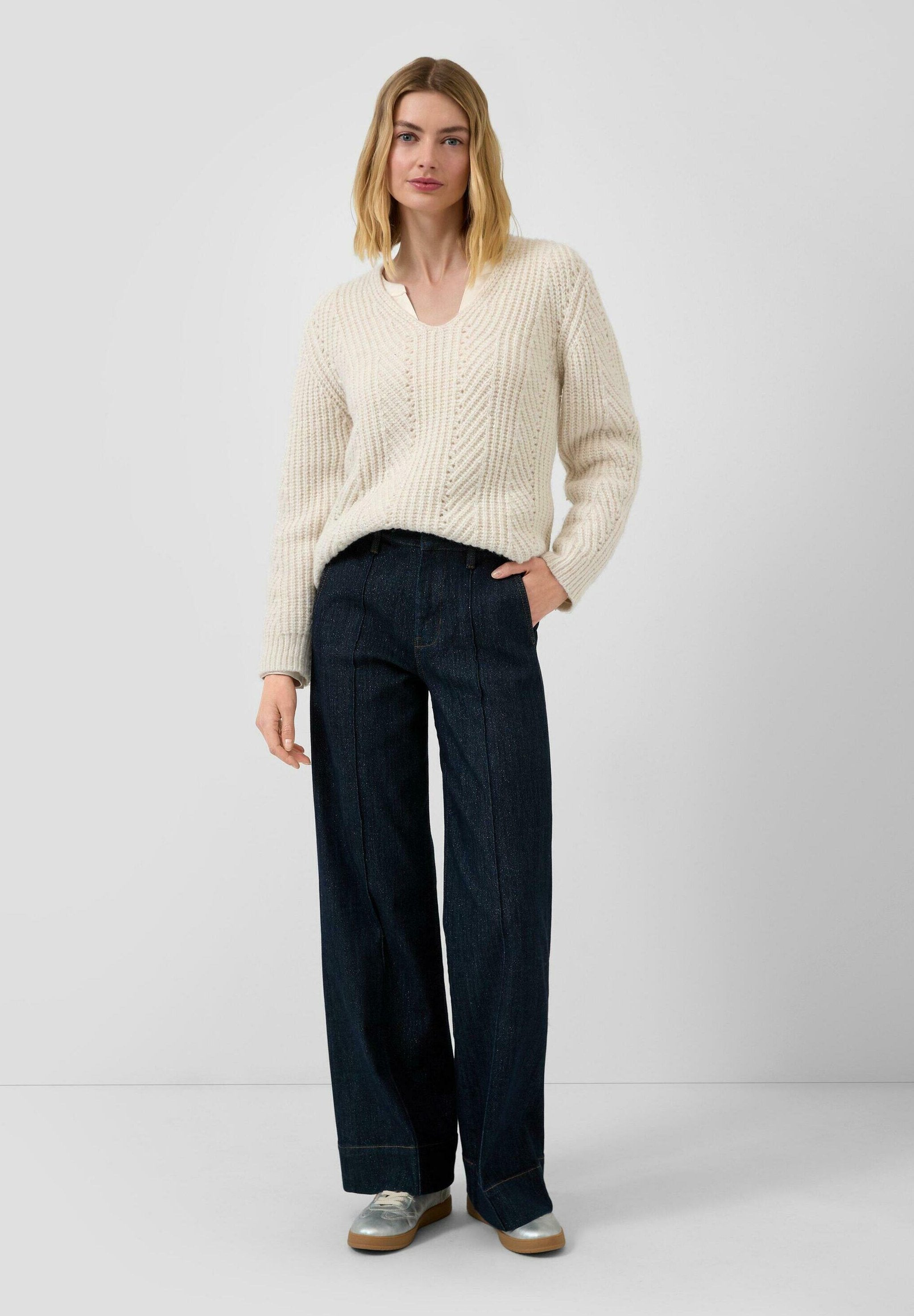 s.Oliver Strickpullover Media 2